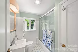 2431 Arnold Dr, Charlotte, NC 28205 - Photo 25