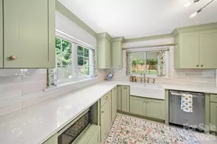 2431 Arnold Dr, Charlotte, NC 28205 - Photo 17