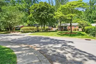 2431 Arnold Dr, Charlotte, NC 28205 - Photo 33