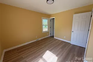 800 Carrington Dr, Charlotte, NC 28214 - Photo 9