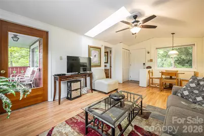 8 N Delano Road, Asheville, NC 28805 - Photo 11