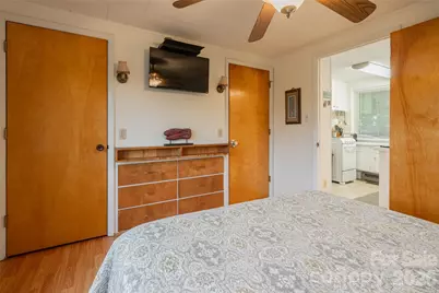 8 N Delano Road, Asheville, NC 28805 - Photo 25