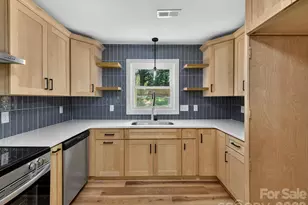 3132 Sudbury Rd, Charlotte, NC 28205 - Photo 11