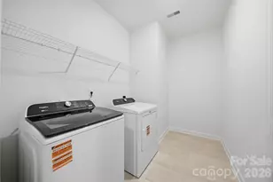 2082 Sunflower Cir, Newton, NC 28658 - Photo 23