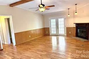 942 Fisher Branch Rd, Marshall, NC 28753 - Photo 11