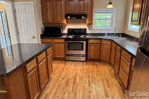 942 Fisher Branch Rd, Marshall, NC 28753 - Photo 7