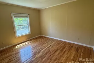 942 Fisher Branch Rd, Marshall, NC 28753 - Photo 15