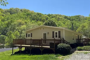 942 Fisher Branch Rd, Marshall, NC 28753 - Photo 5