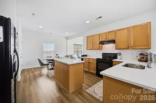3504 Dominion Green Dr, Charlotte, NC 28269 - Photo 21