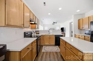 3504 Dominion Green Dr, Charlotte, NC 28269 - Photo 23