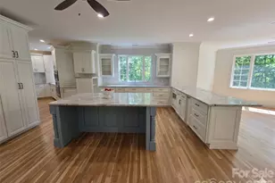 672 Walnut Valley Pkwy, Arden, NC 28704 - Photo 5