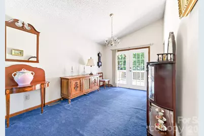 10730 Coachman Circle, Charlotte, NC 28277 - Photo 7