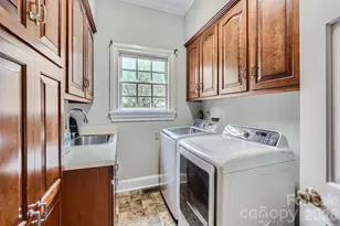2560 Morrocroft Ln, Charlotte, NC 28211 - Photo 45