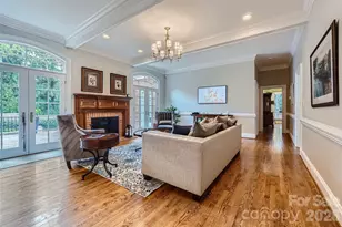 2560 Morrocroft Ln, Charlotte, NC 28211 - Photo 7