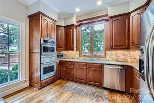2560 Morrocroft Ln, Charlotte, NC 28211 - Photo 13