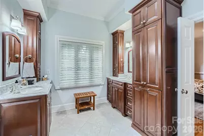 2560 Morrocroft Lane, Charlotte, NC 28211 - Photo 25