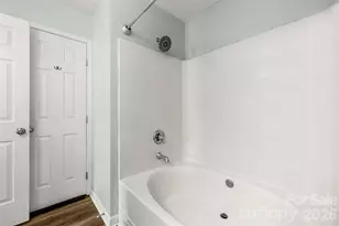 1315 Red Tallen Ct, Charlotte, NC 28214 - Photo 21