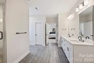 1002 Parkes St, Matthews, NC 28105 - Photo 31