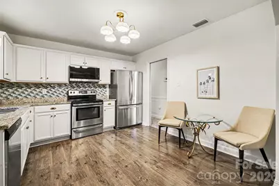 7022 Ludwig Drive, Charlotte, NC 28215 - Photo 9