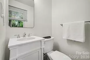 7022 Ludwig Dr, Charlotte, NC 28215 - Photo 19