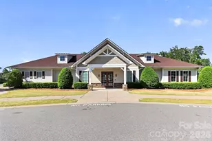 8807 Heartleaf Rd, Charlotte, NC 28227 - Photo 37