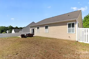 8807 Heartleaf Rd, Charlotte, NC 28227 - Photo 35