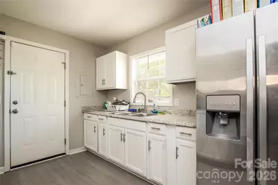 1913 Freeman Mill Road, Greensboro, NC 27406 - Photo 7