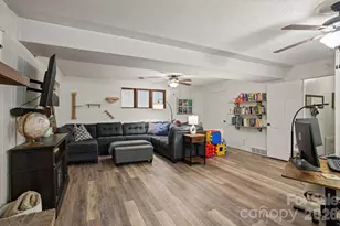 100 Greenbriar Ave, Flat Rock, NC 28731 - Photo 27