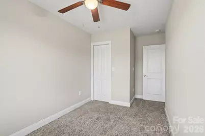 1006 10th Avenue NE, Hickory, NC 28601 - Photo 23