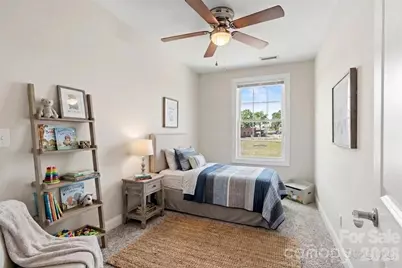 1006 10th Avenue NE, Hickory, NC 28601 - Photo 17