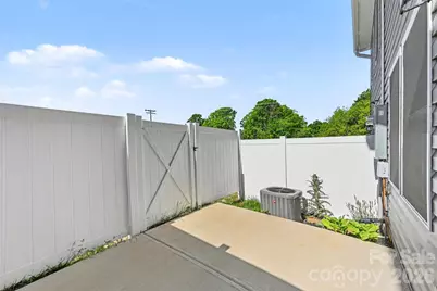 1006 10th Avenue NE, Hickory, NC 28601 - Photo 27