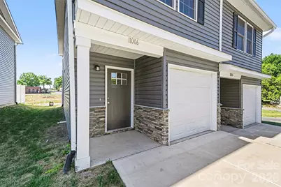 1006 10th Avenue NE, Hickory, NC 28601 - Photo 3