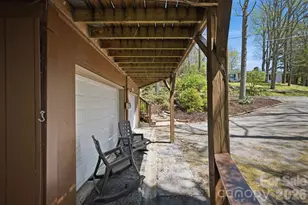 806 Dogwood Dr, Boone, NC 28607 - Photo 9