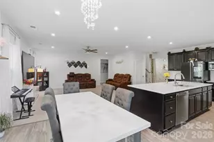 10158 Paper Birch Dr, Charlotte, NC 28215 - Photo 15