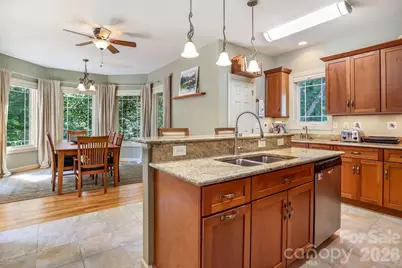 301 Gateway Drive, Hendersonville, NC 28739 - Photo 15
