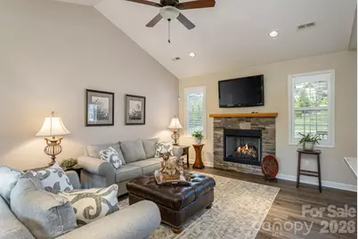 31 Black Iron Lane, Hendersonville, NC 28792 - Photo 9
