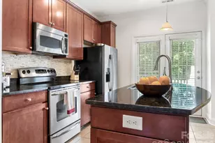 267 Hurston Circle, Charlotte, NC 28208 - Photo 7