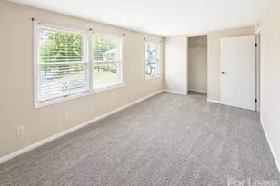 9456 Lexington Cir, Charlotte, NC 28213 - Photo 7