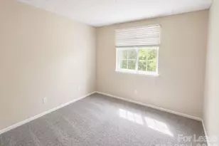 9456 Lexington Cir, Charlotte, NC 28213 - Photo 11