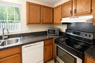 9456 Lexington Cir, Charlotte, NC 28213 - Photo 5