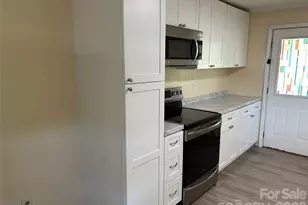 2307 Harris Henrietta Rd, Mooresboro, NC 28114 - Photo 11
