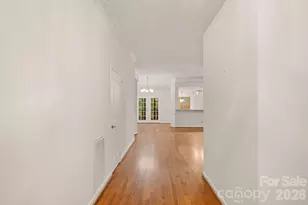 806 Water Wheel Ct, Charlotte, NC 28209 - Photo 3