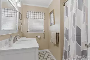 419 Knox St, Clover, SC 29710 - Photo 29