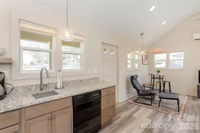 606 Ray Avenue, Hendersonville, NC 28792 - Photo 7