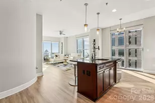 333 W Trade St, Charlotte, NC 28202 - Photo 5