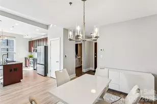333 W Trade St, Charlotte, NC 28202 - Photo 15