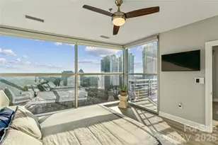 333 W Trade St, Charlotte, NC 28202 - Photo 17