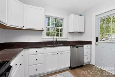 1952 Garibaldi Avenue, Charlotte, NC 28208 - Photo 7