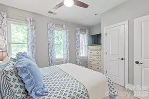 100 N Laurel Ave, Charlotte, NC 28207 - Photo 19