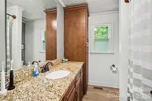 847 E Chestnut St, Stanley, NC 28164 - Photo 15